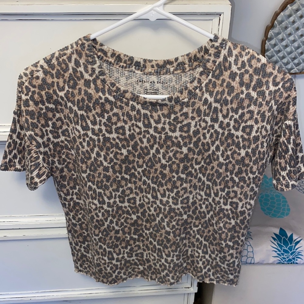 American Eagle Cheetah print T-shirt